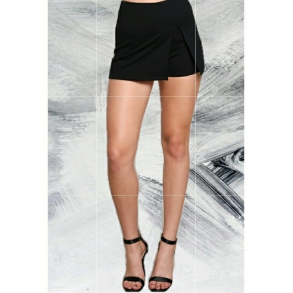 NWT  Clary Front Slit Black Skort - Picture 5 of 5